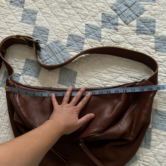 Laroll Oversized Leather Sling Bag - Picture 5 of 6